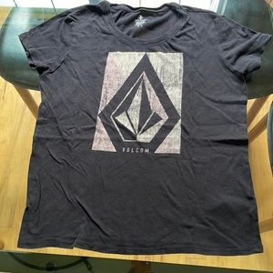 VOLCOM graphic t